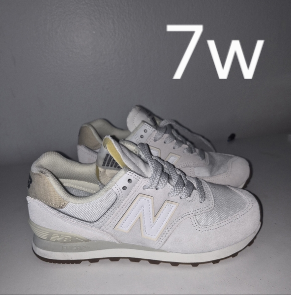 Shoe Lot Mainly Will Fit Size 6.5/7 Womens